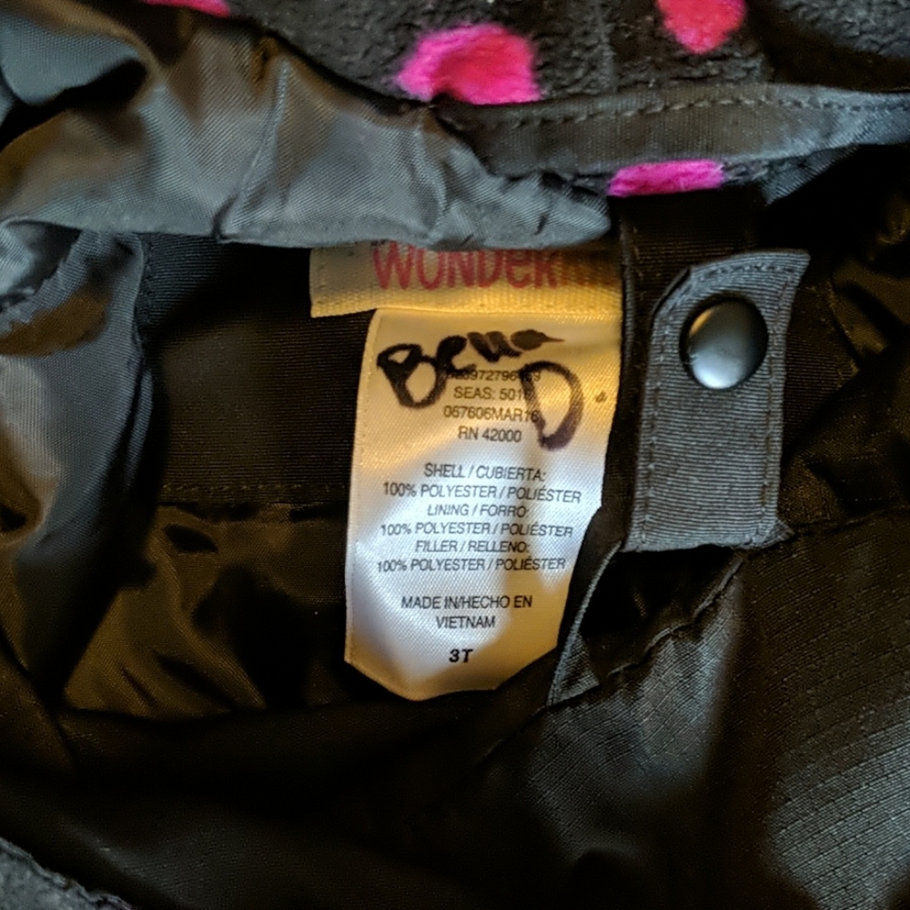 Snow Jacket - Picture 2 of 5